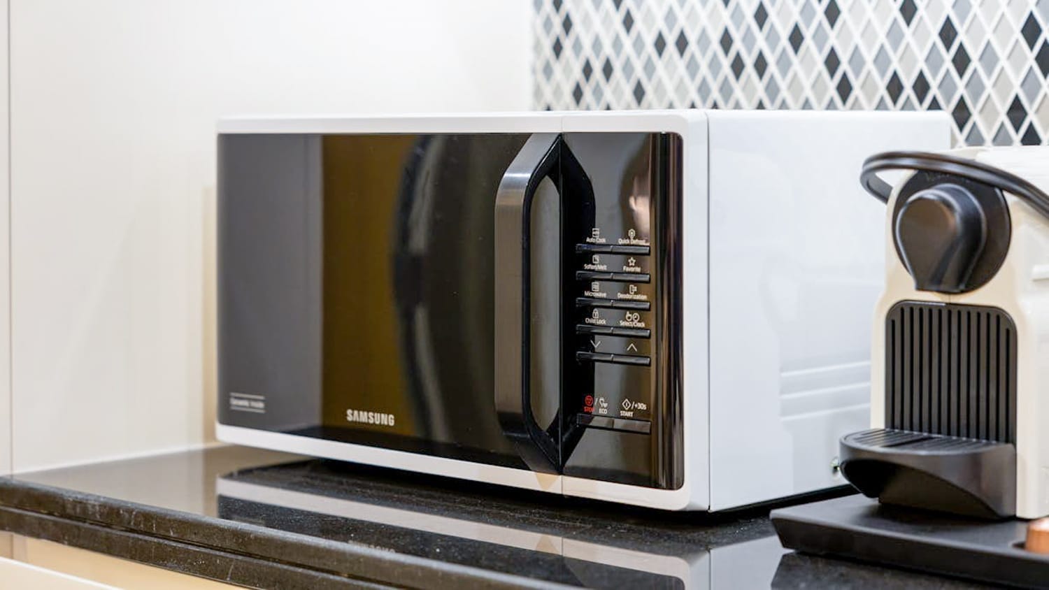Microwave Oven